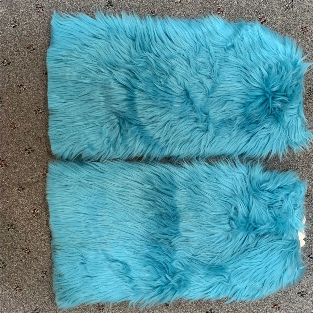 Teal Fuzzy Leg Warmers.